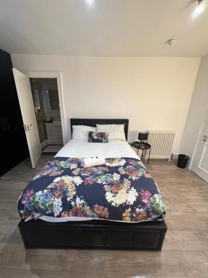 Luxury Double Room W/ Private Bathroom Edynburg Zewnętrze zdjęcie