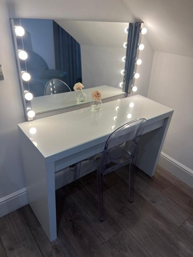 Luxury Double Room W/ Private Bathroom Edynburg Zewnętrze zdjęcie